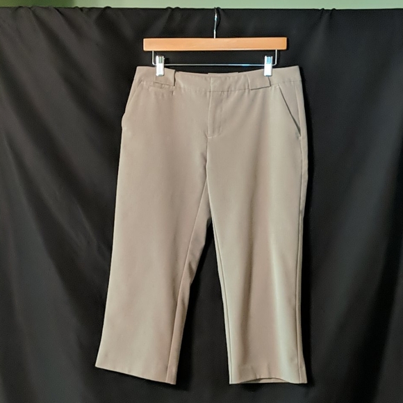 Dress shorts - Picture 1 of 6